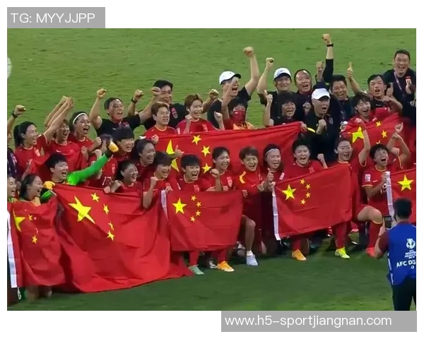 朱鹏宇祝贺海港夺冠感谢球迷支持我们全力以赴的努力