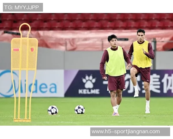 海港球员亚历斯祖自由转会加盟蓉城新篇章开启 海港球员亚历斯祖自由转会加盟蓉城新篇章开启