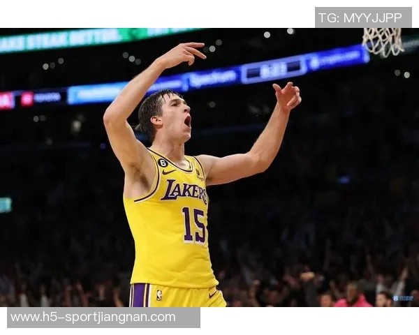 湖人应稳住里夫斯以过渡年为契机构建未来球队蓝图 湖人应稳住里夫斯以过渡年为契机构建未来球队蓝图