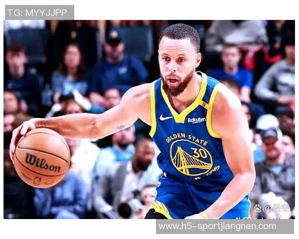 理查德成为球队历史第三位新秀单场30分5三分与库里穆迪并肩前行 理查德成为球队历史第三位新秀单场30分5三分与库里穆迪并肩前行